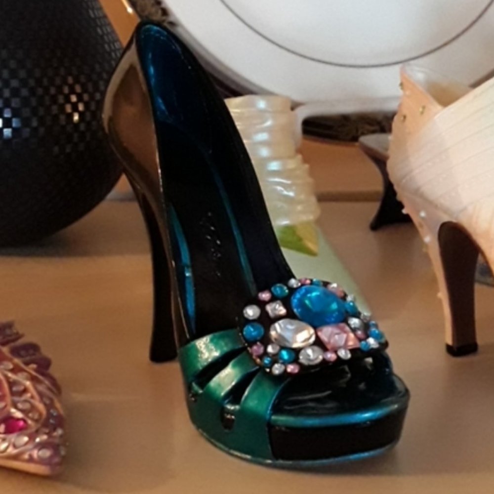 Raine's JUST THE RIGHT SHOE COLLECTION!